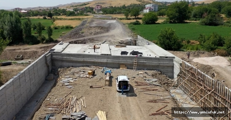 KÖPRÜ BÜYÜK BİR ORANDA TAMAMLANDI