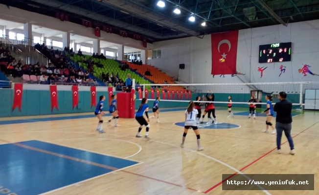 Voleybol Grup Müsabakaları Başladı