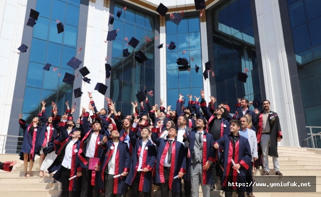 Fırat Üniversites’nde Mezuniyet Heyecanı