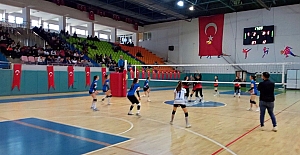 Voleybol Grup Müsabakaları Başladı